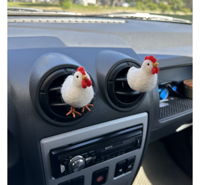 White chicken air vent clip