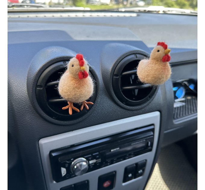 Brown chicken air vent clip