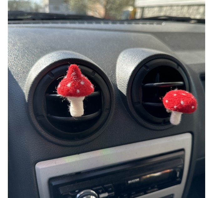 Amanita mushrooms air vent clip