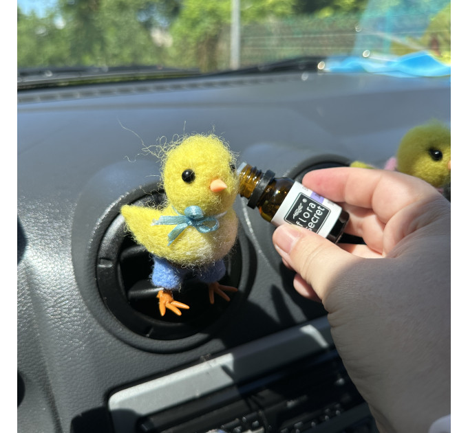 Cute chick air vent clip