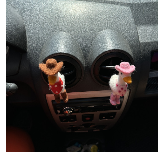 Cowboy goose air vent clip