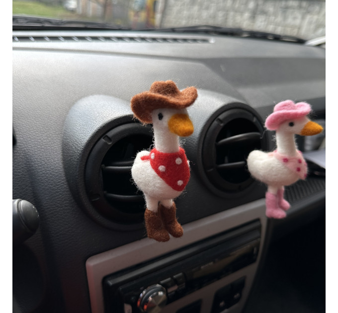 Cowboy goose air vent clip