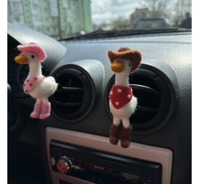 Cowgirl goose air vent clip