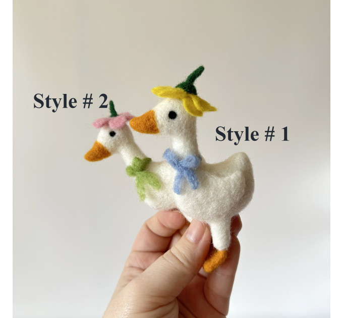 Goose with flower hat and bows air vent cliprm animal car decor