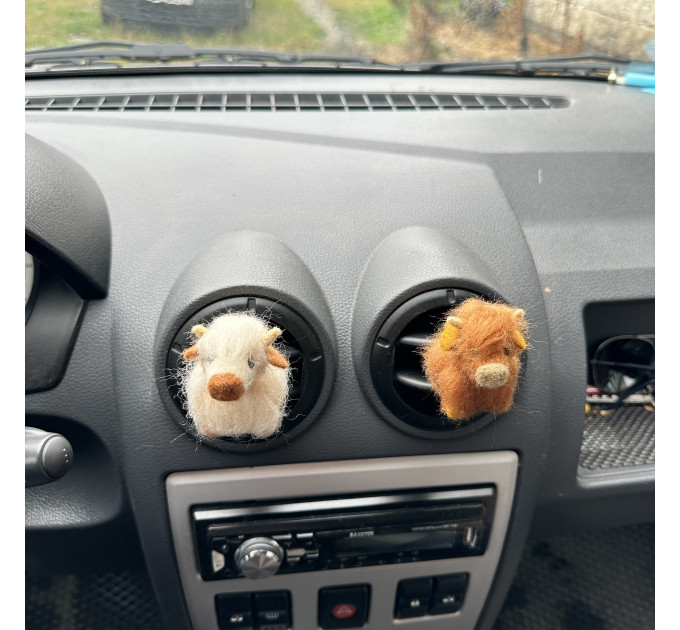 Scottish highland cow air vent clip