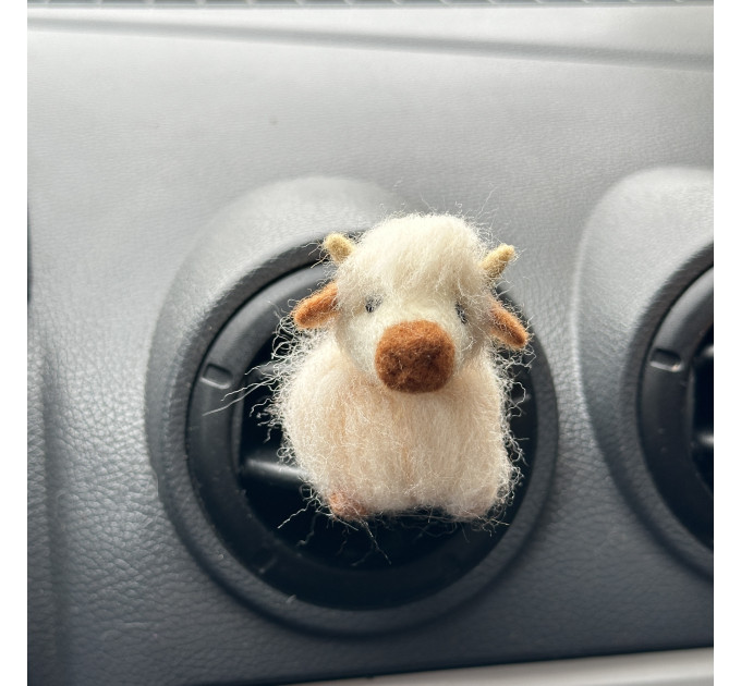 Scottish highland cow air vent clip