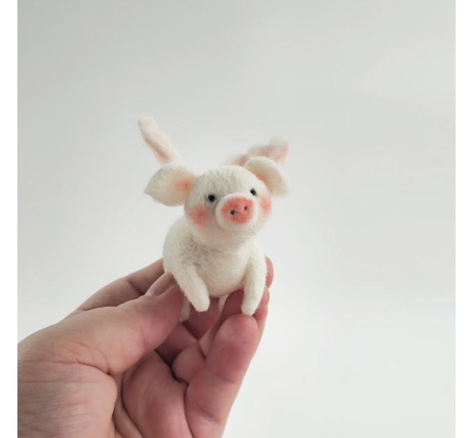Flying Pig Air Vent Clip