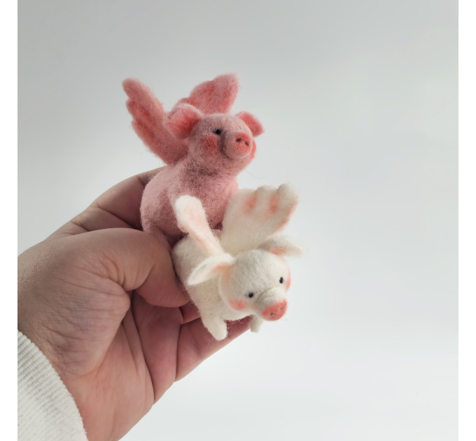 Flying Pig Air Vent Clip