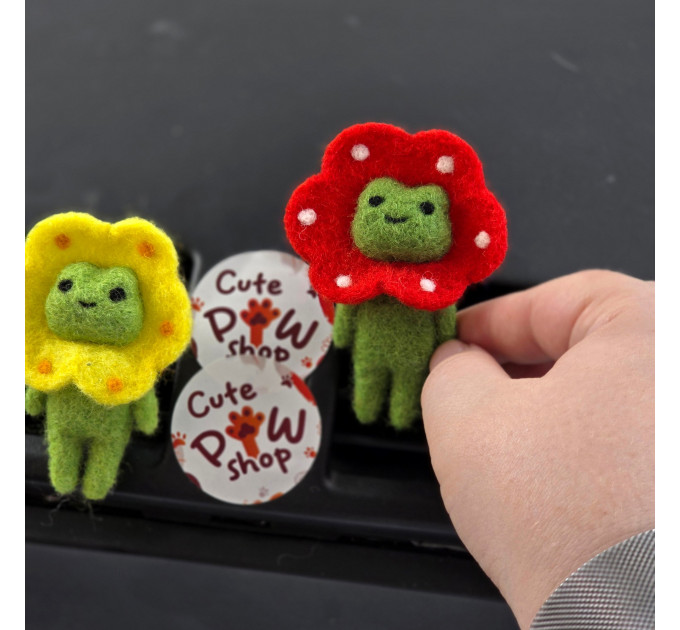 Froggy flower Air Vent Clip