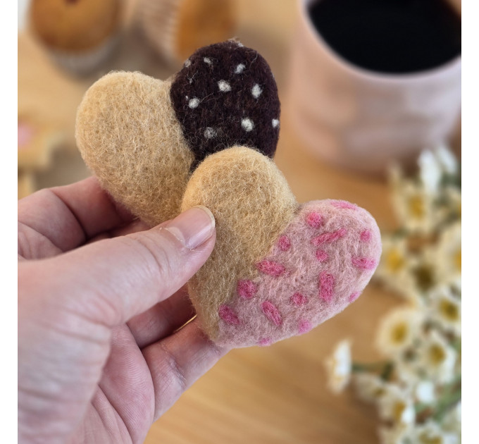 Heart shaped cookie air vent clip
