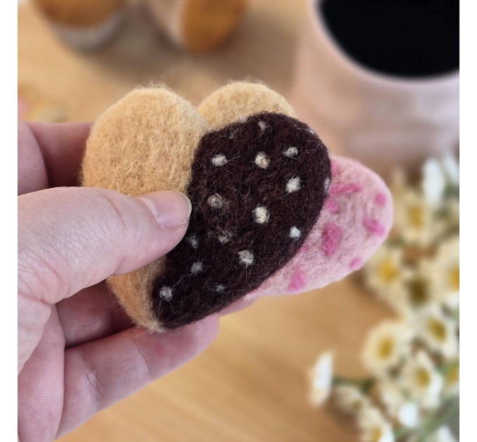 Heart shaped cookie air vent clip