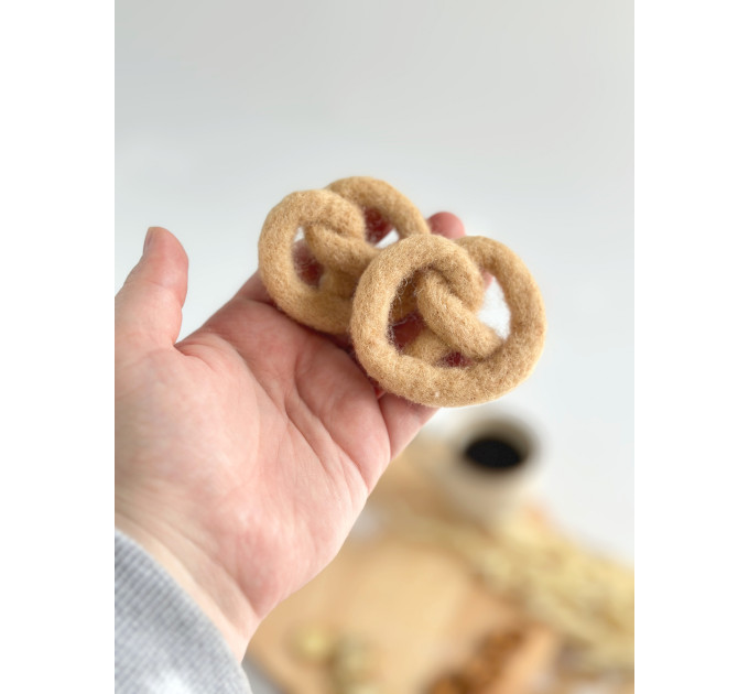 Pretzel with salt sprinkles air vent clip