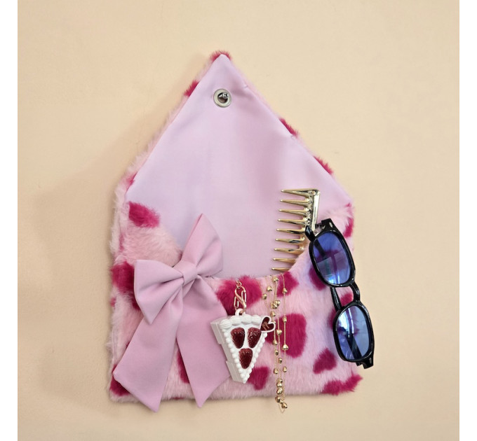 Pink Faux Fur Wall Organizer Envelope with Hearts, Soft Storage Pocket