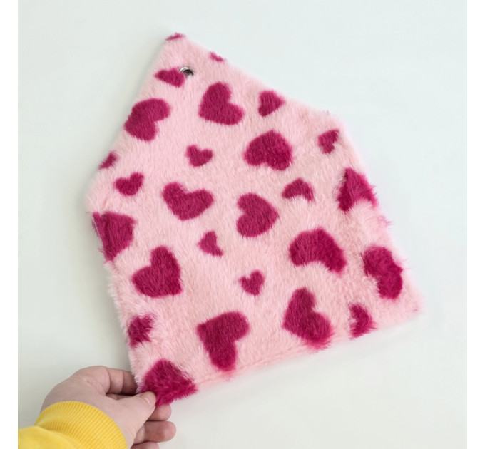 Pink Faux Fur Wall Organizer Envelope with Hearts, Soft Storage Pocket
