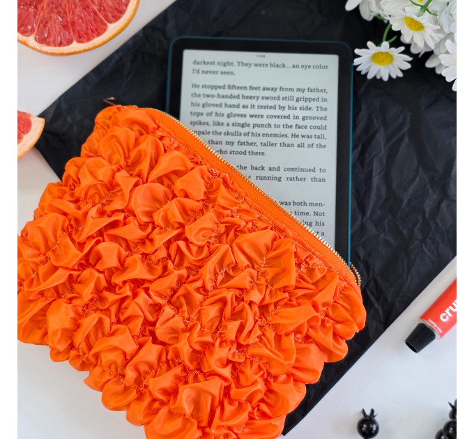 Grapefruit E-Reader Sleeve 