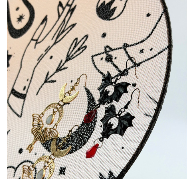 Round Witchy Earring Organizer with Snake and Celestial Symbols