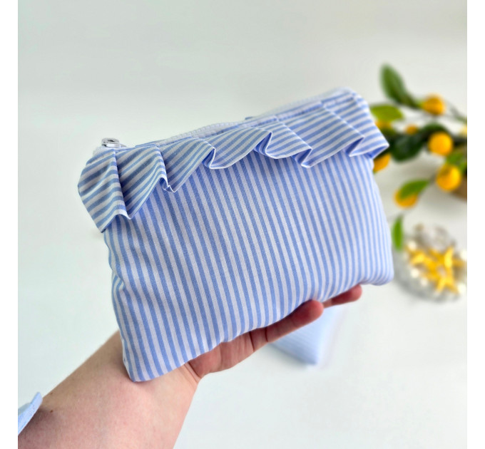 Blue striped laptop sleeve with ruffles