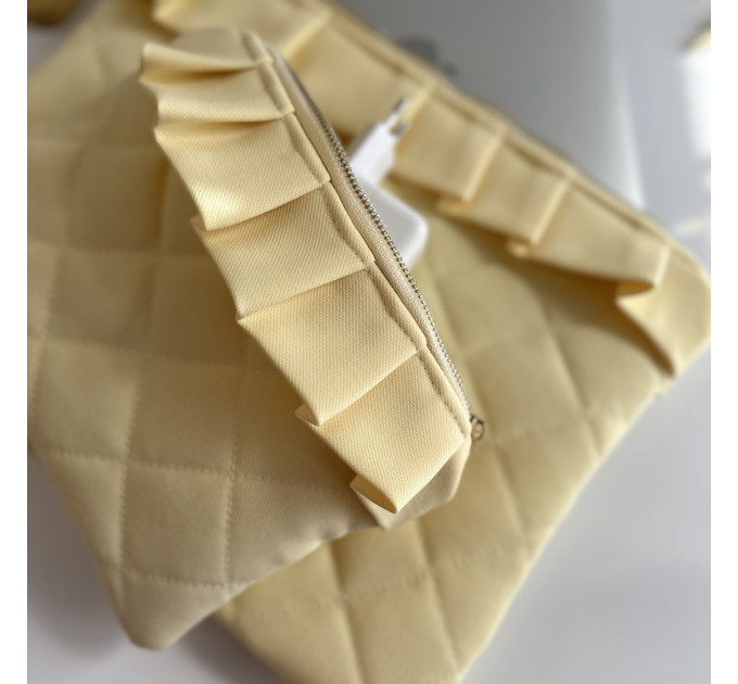 Butter yellow laptop sleeve with ruffles