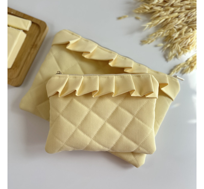 Butter yellow tablet sleeve with ruffles