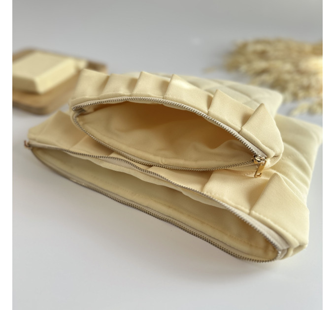 Butter yellow tablet sleeve with ruffles