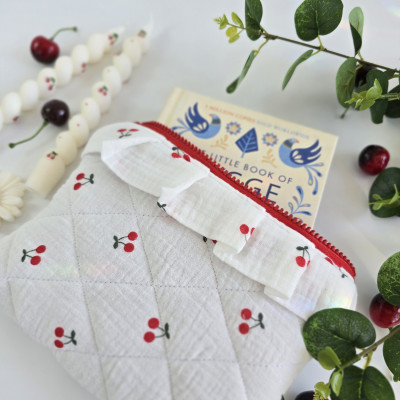 E-reader sleeve with cherries and ruffles