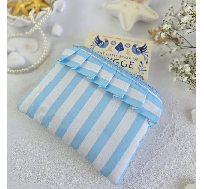 Sky-blue striped E-reader sleeve with ruffles