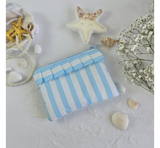 Sky-blue striped E-reader sleeve with ruffles