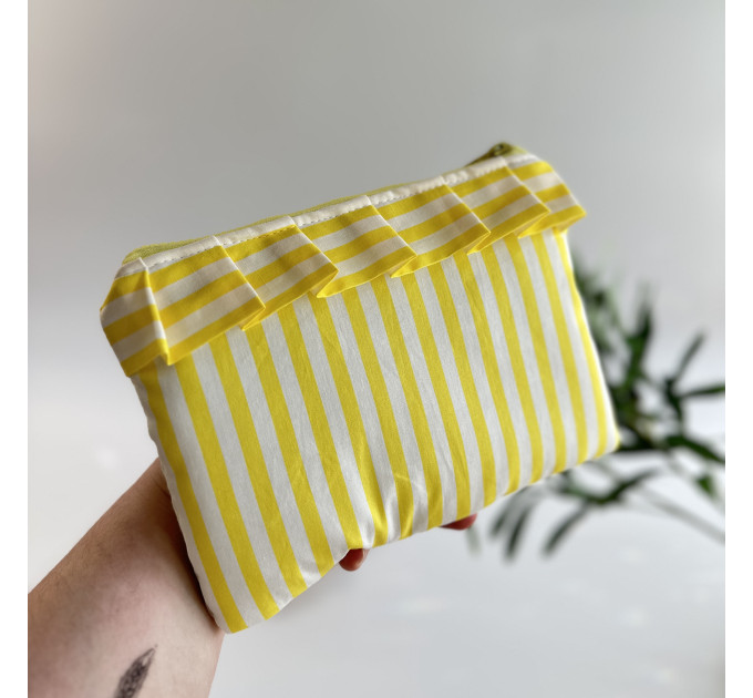 Yellow striped E-reader sleeve with ruffles