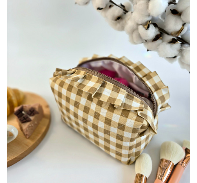 Medium checkered brown cosmetic bag with ruffles