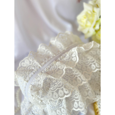 Medium lace rococo cosmetic bag