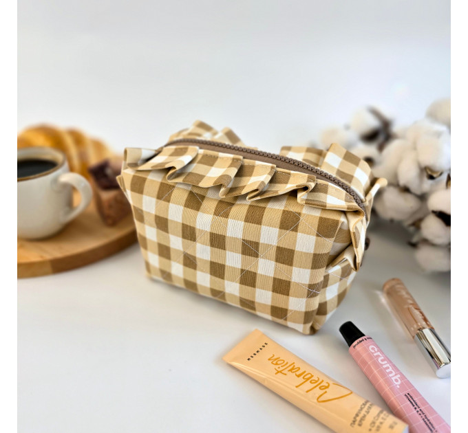 Small checkered brown cosmetic bag with ruffles