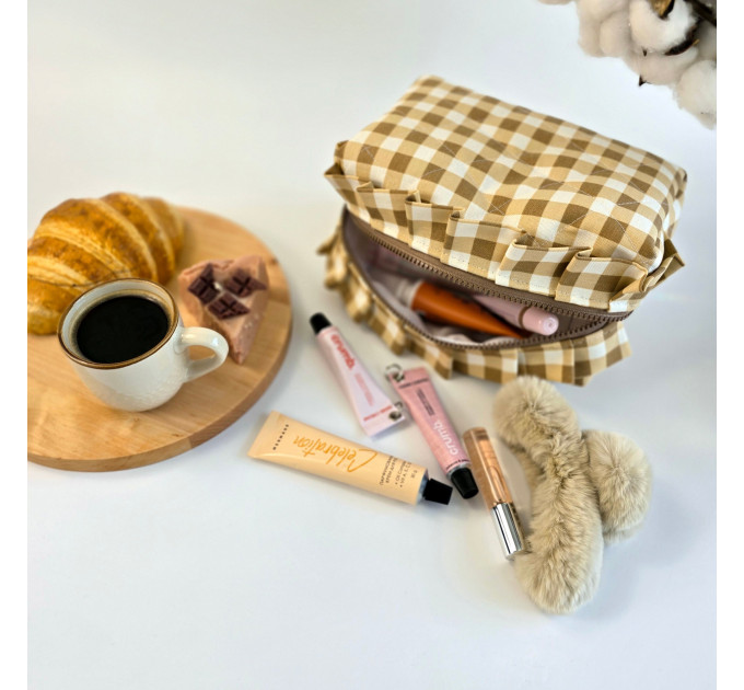 Small checkered brown cosmetic bag with ruffles