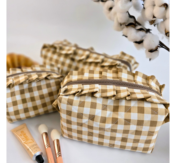 Small checkered brown cosmetic bag with ruffles