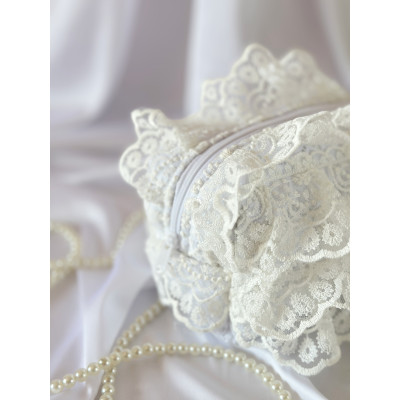 Small lace rococo cosmetic bag